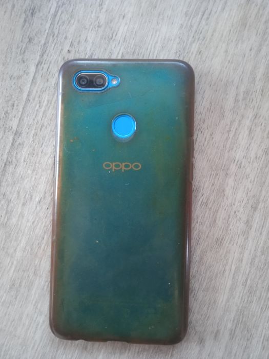Телефон Oppo A12