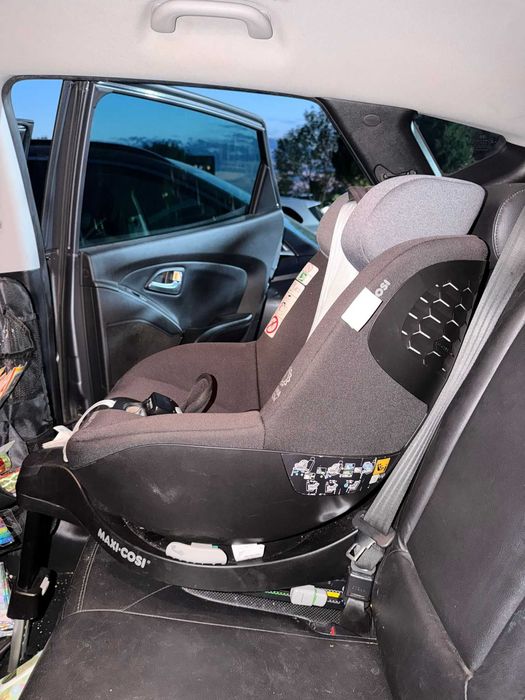 Scaun Auto Rotativ 360° Maxi-Cosi Mica Pro Eco i-Size | ISOFIX | De la Naștere la 4 Ani