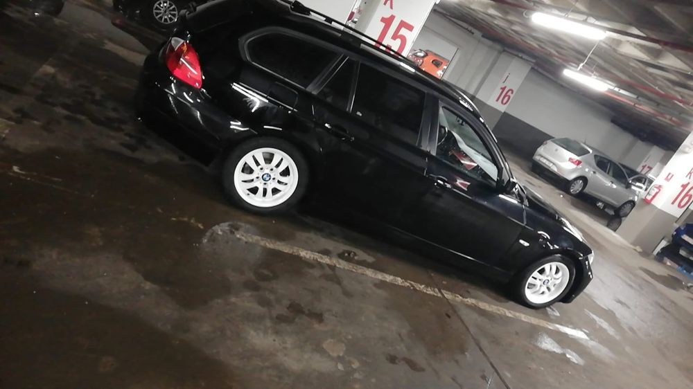 Vând jante BMW R16 și cauciucuri de iarnă în stare bună