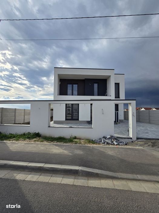 Casa de vanzare in Sanmartin