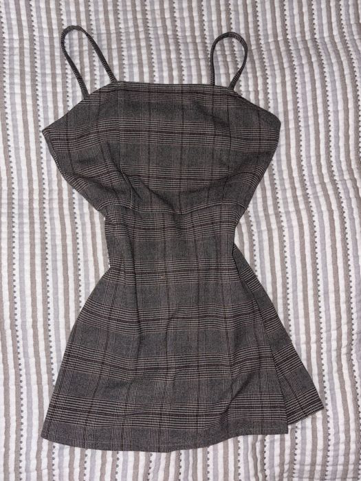 Красивое новое платье