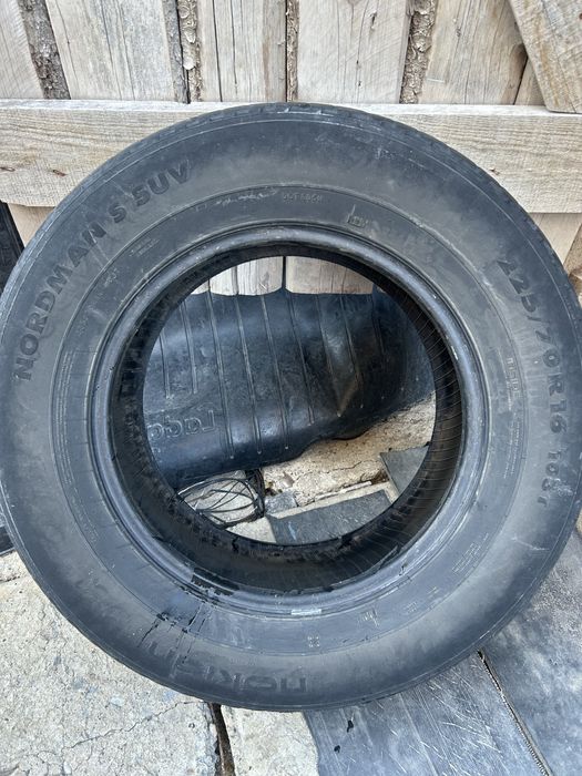 Продам шины R16 225/70