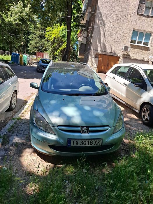 продавам автомобил