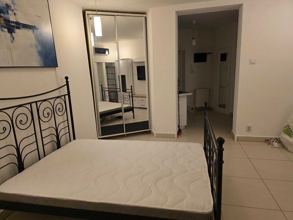 Garsonieră superbă în Zona Cișmigiu – Prima închiriere după renovare!