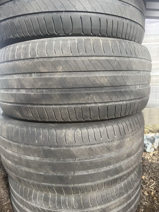 Продам резину 18