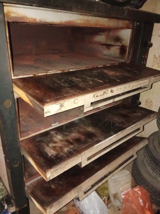 Продам электр.хлеба печку