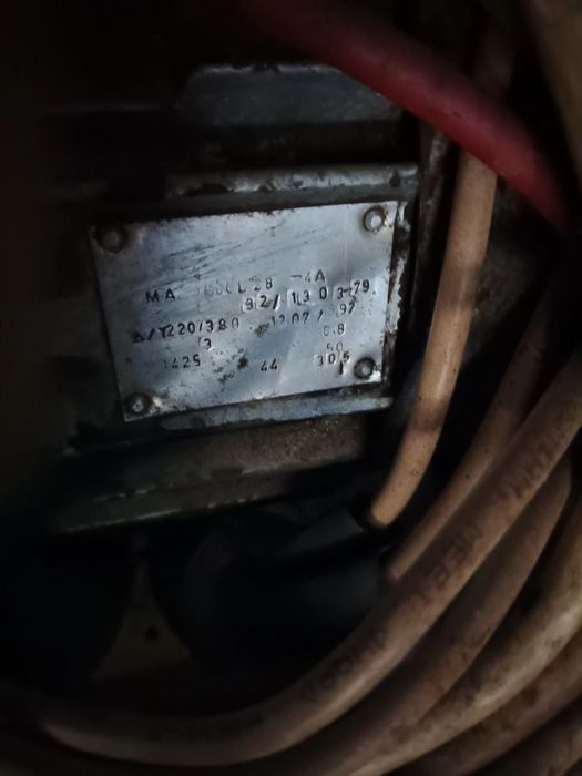 Vând circular cu motor mare monofazic