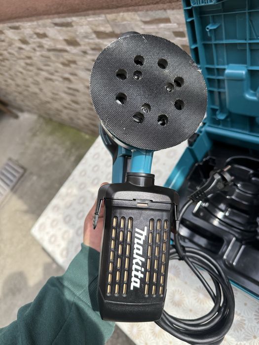Електрически ексцентършлайф Makita BO5041, 300 W, Ø 125 мм