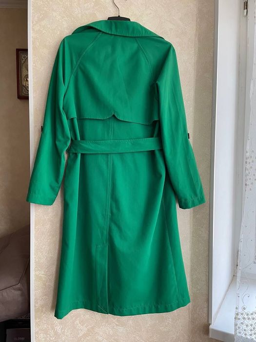 Trench Stradivarius mărimea S preț 110 lei