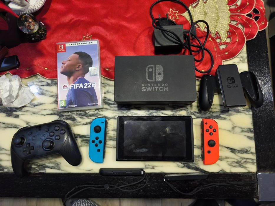 Nintendo Switch (V2), aproape ca nou