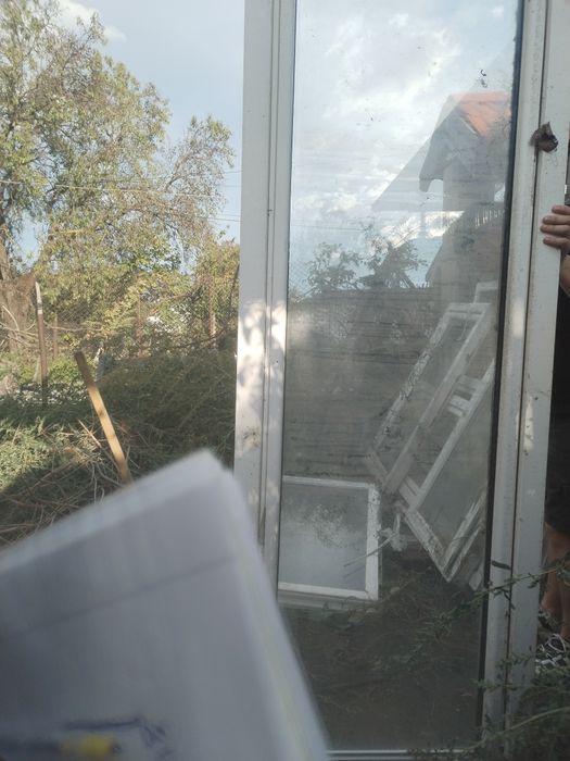 Продавам  дограма Rehau