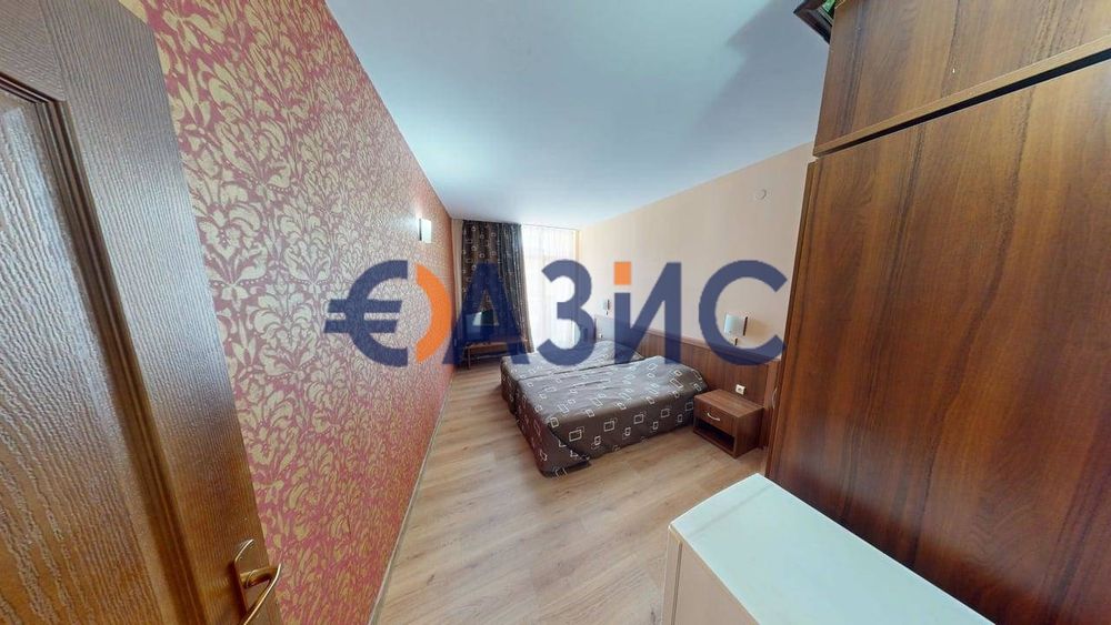 Продава се Двустаен апартамент в к.к. Слънчев бряг - 67 кв.м за 1120 €/кв.м - Снимка #11