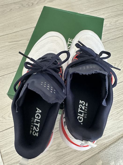 Продам кроссовки оригинал Lacoste