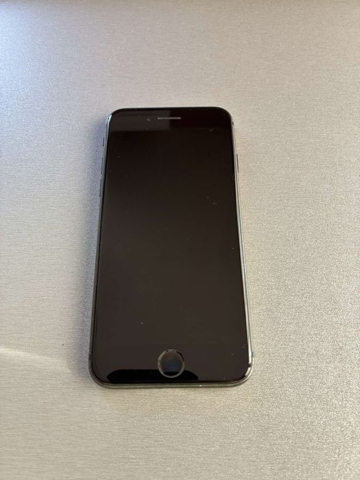 iPhone 8, 64 GB Space Gray
