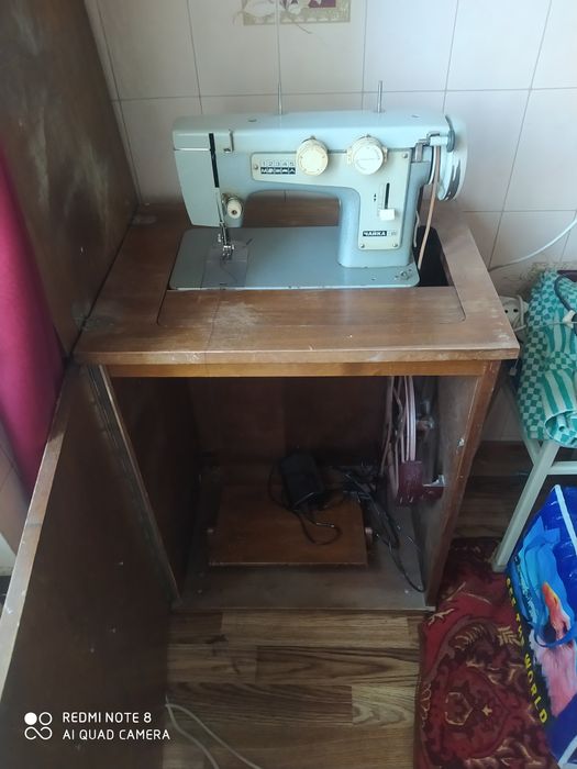 Продам Срочно Швейную Машинку