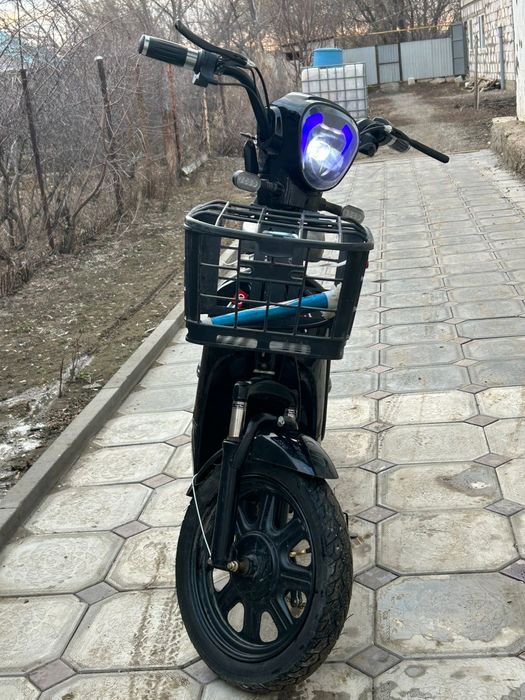 Электроскутер хорошыи