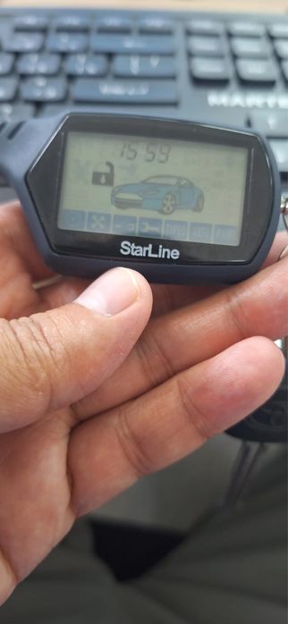 Легковая машина Тойота королла