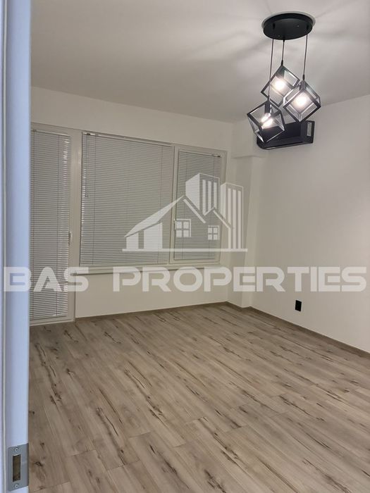 Продава се Тристаен апартамент в София, Обеля 1 - 66 кв.м за 1693 €/кв.м - Снимка #9