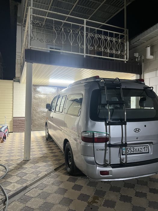 Hyundai Starex 11 мест