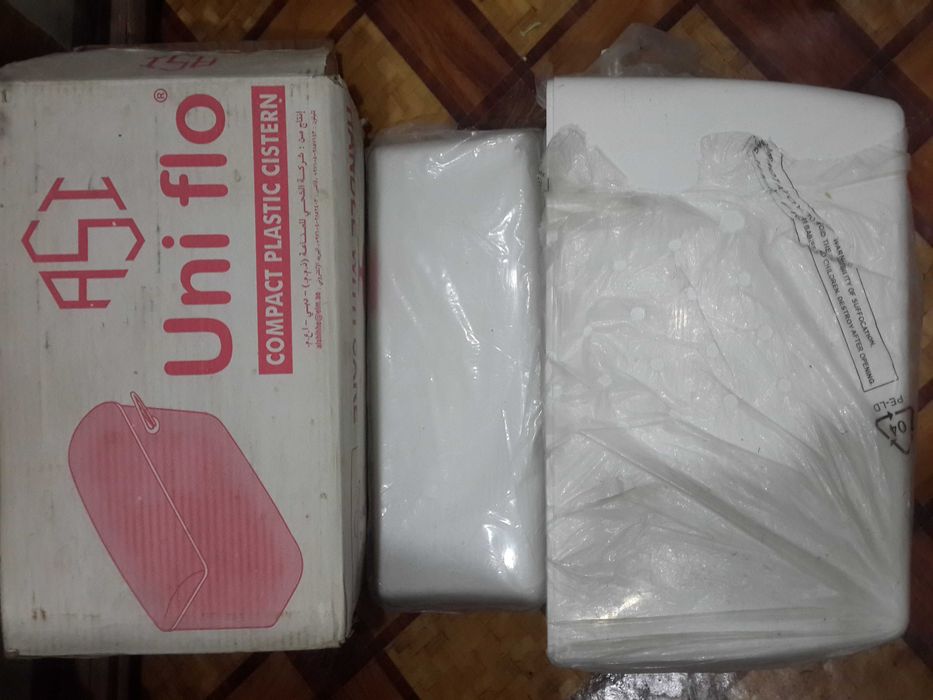 Бак для туалета навесной, Новый.