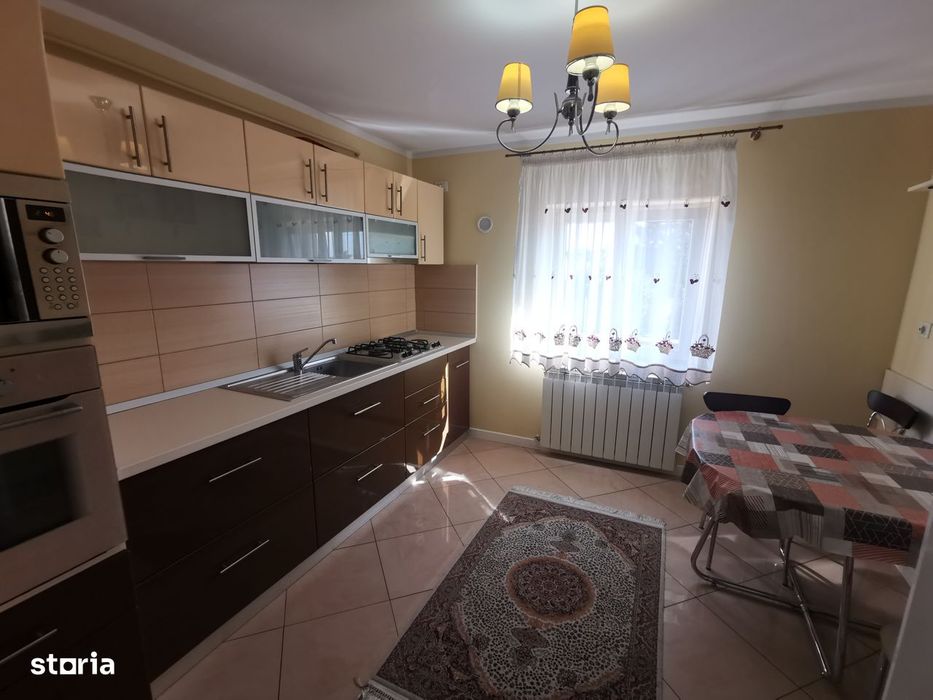 Apartament 3 camere etaj 1 C.Nationala-Stejari