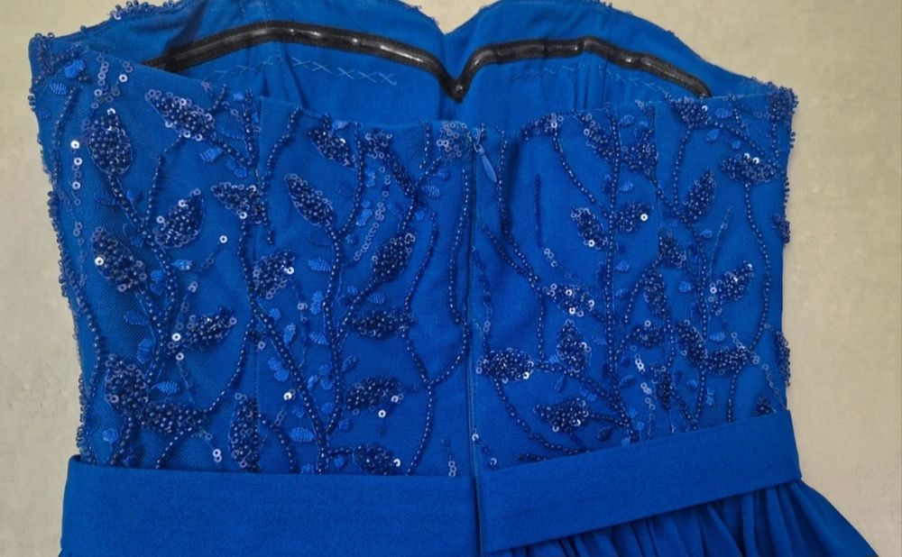 Rochie de ocazie făcută pe comanda bleumaren