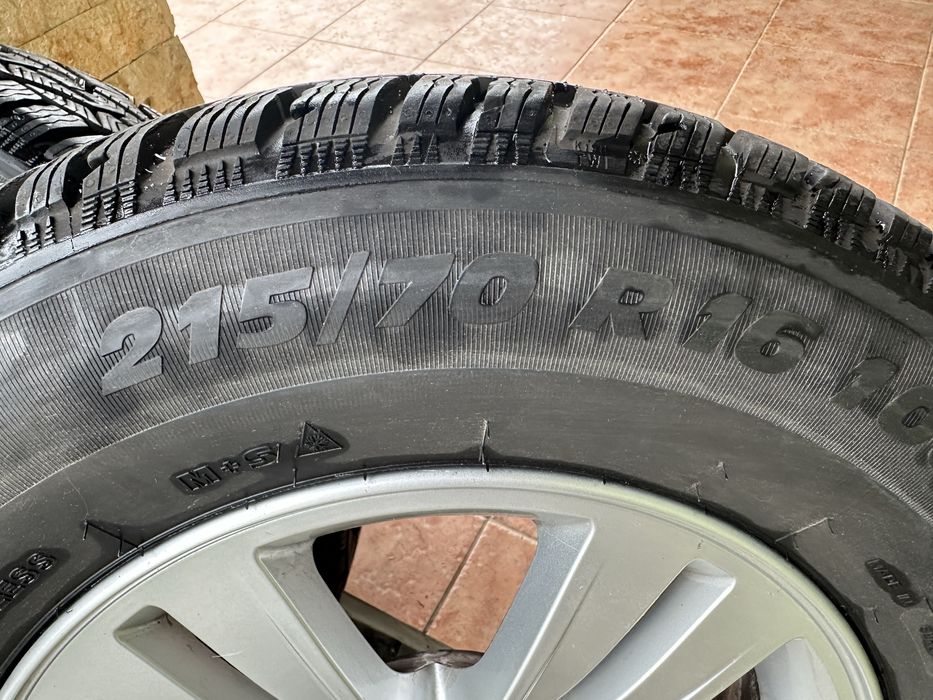 Vand janta aliaj cu anvelope 215/70/R16 KIA