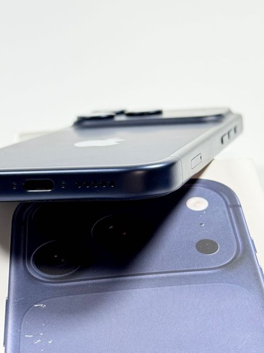 Apple iPhone 17 Pro 256GB Deep Blue