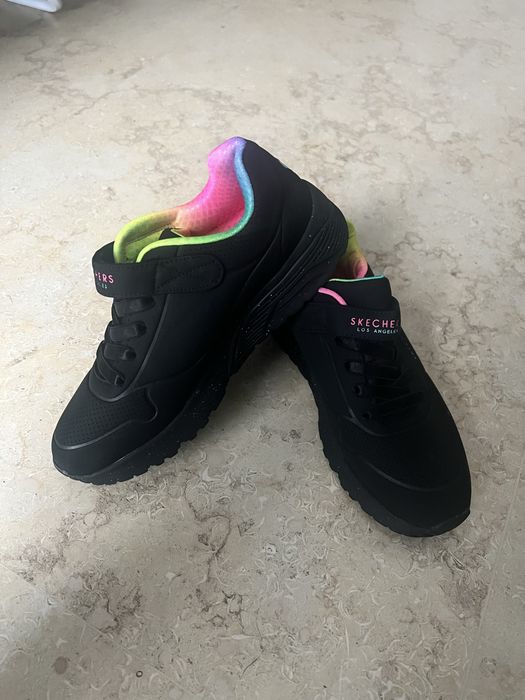 Skechers noi,marimea 37