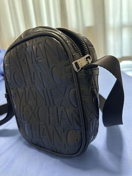 Чанта Armani Exchange