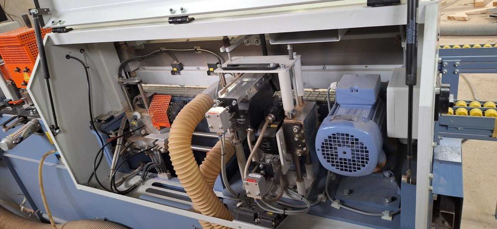 Кантираща машина Hebrock с предфрезоване