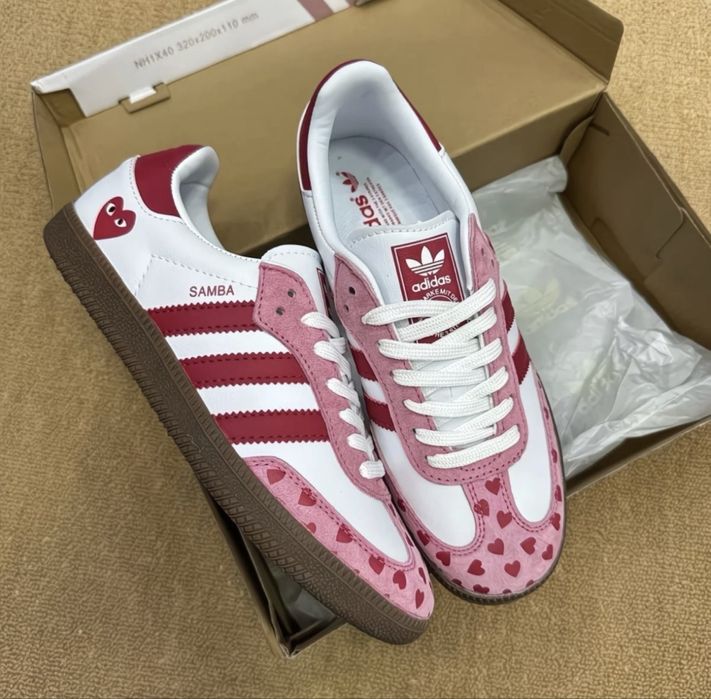 Кросовки адилас