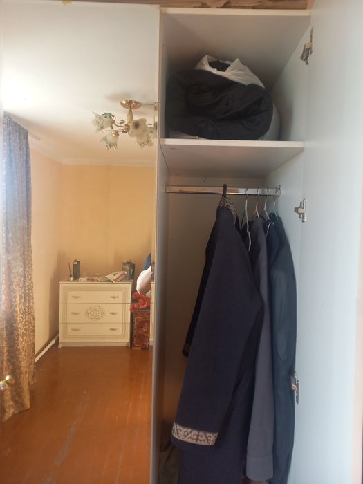 Шкафы тумбы стеллаж