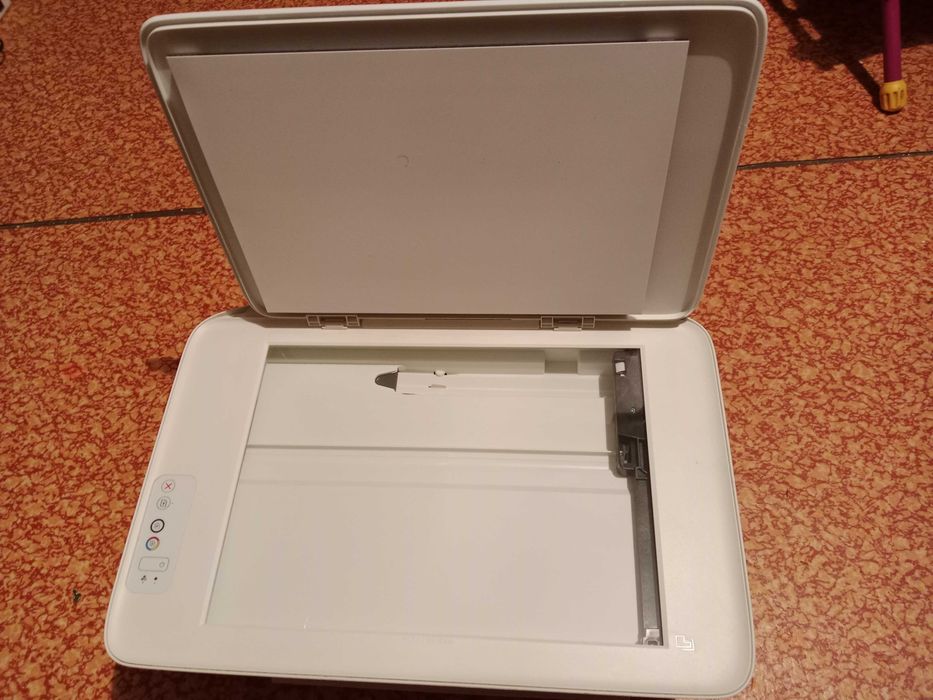 Принтер/сканер HP DeskJet 2130 продам
