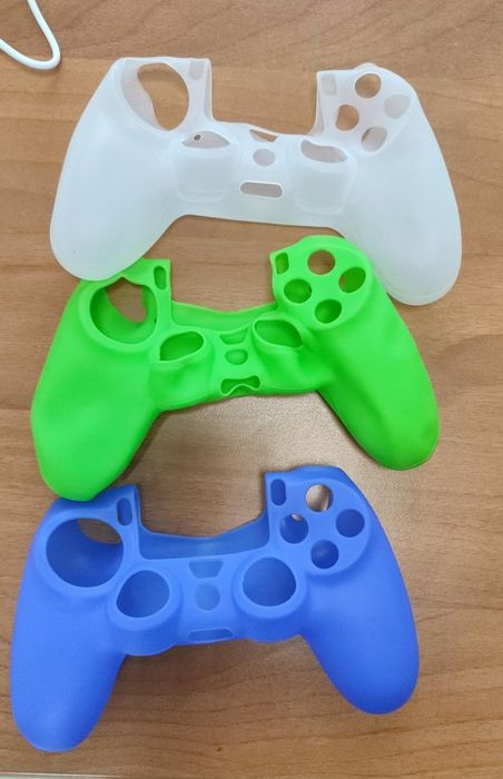 Чехлы силиконовые на дуалшок 4 пс4