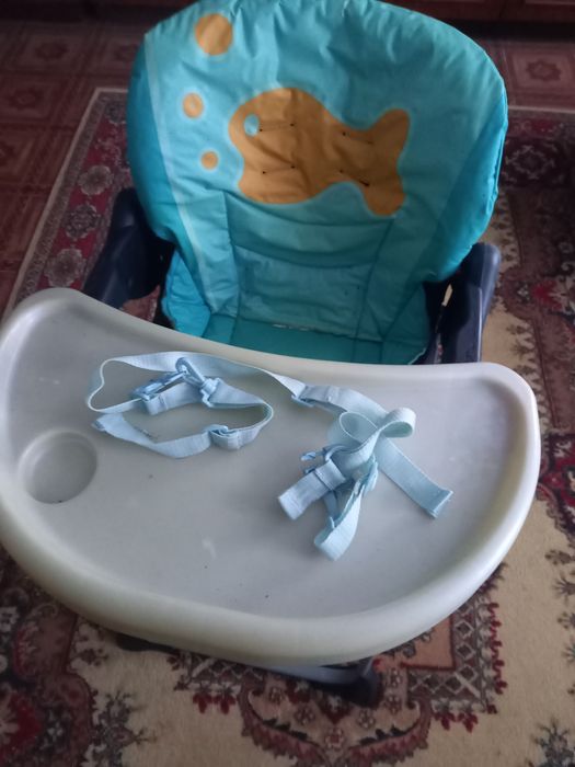 Детский стульчик для кормления