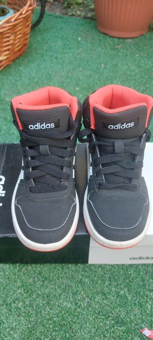 Кецове adidas, FILA, Туристически обувки HI-Tec