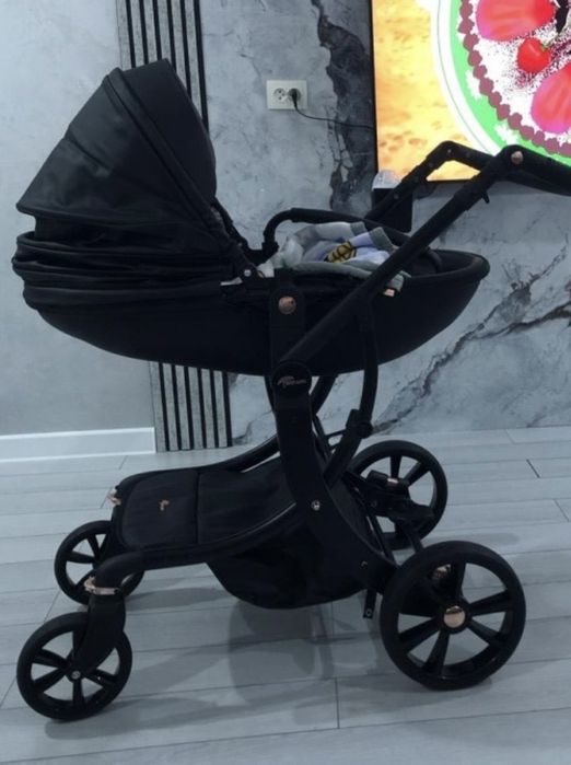 Продам коляску 2 в 1