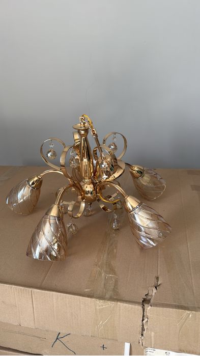 Люста интерьерная