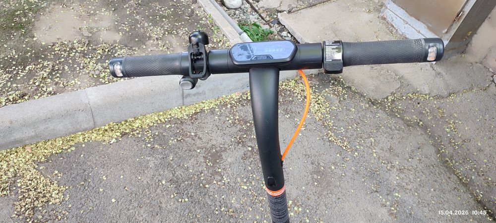 Ninebot E2 pro электросамокат.