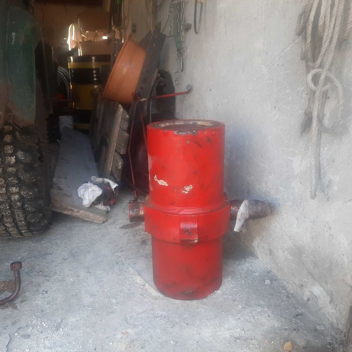 Хидравлична помпа и хидравличен цилиндър за Miller kipet