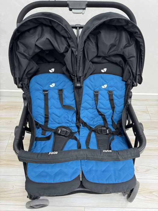 Продам двойную коляску Jole