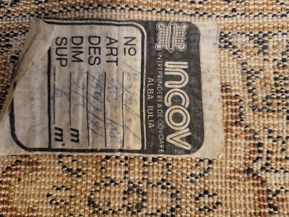 Covor 100%lână, 200 cm x 300 cm, foarte bine întreținut