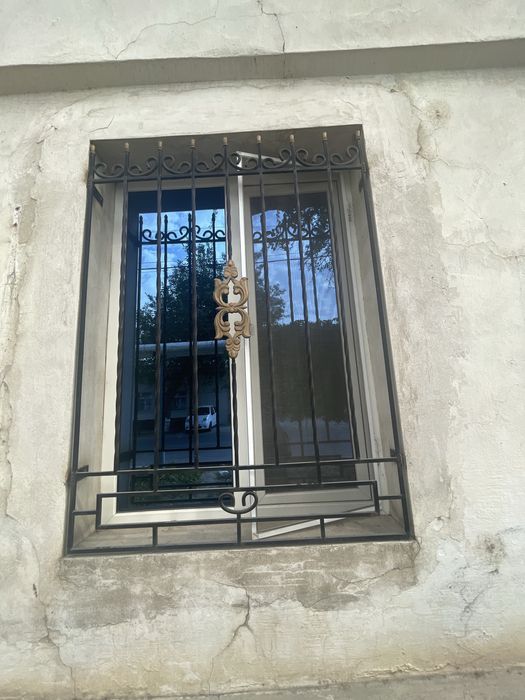 Решетка сотилади