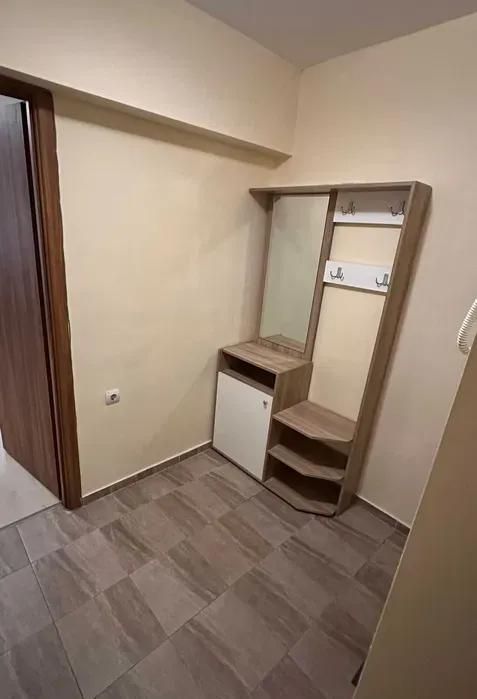 Двустаен апартамент, под наем, Окръжна болница