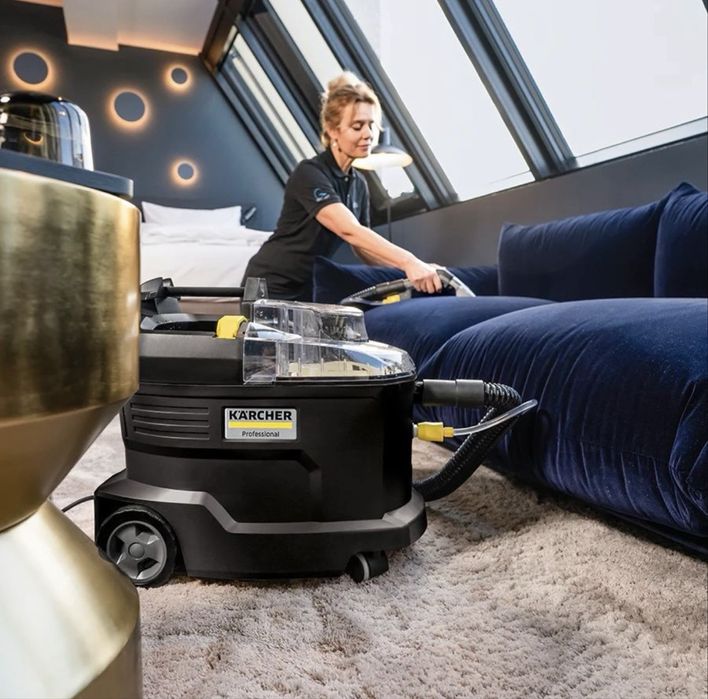 Închiriez aspirator injecție-extracție Karcher Puzzi 8/1 tapițerie