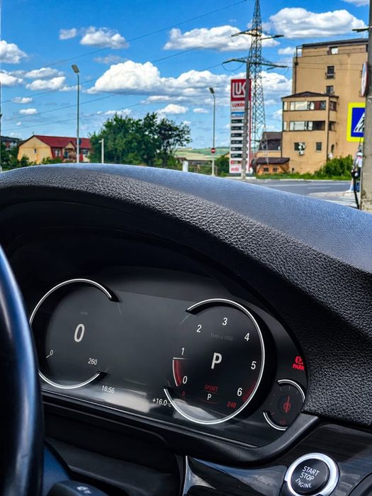 BMW F10 520d xDrive Luxury Facelift 2014 | 184 CP Euro 6 | Întreținut exemplar