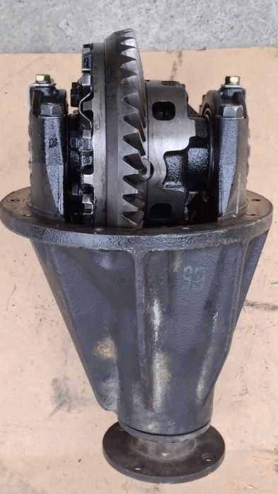 Задний редуктор Toyota 4 Runner 215