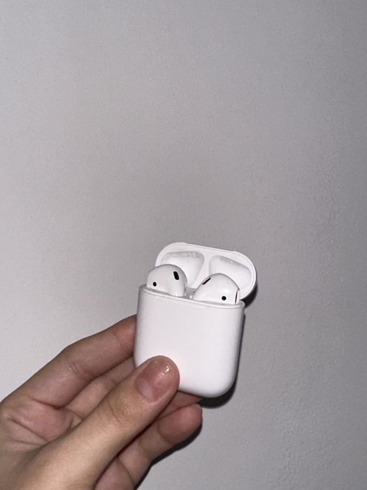 Наушники airpods