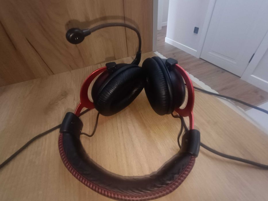 Продам Наушники HyperX Cloud 2